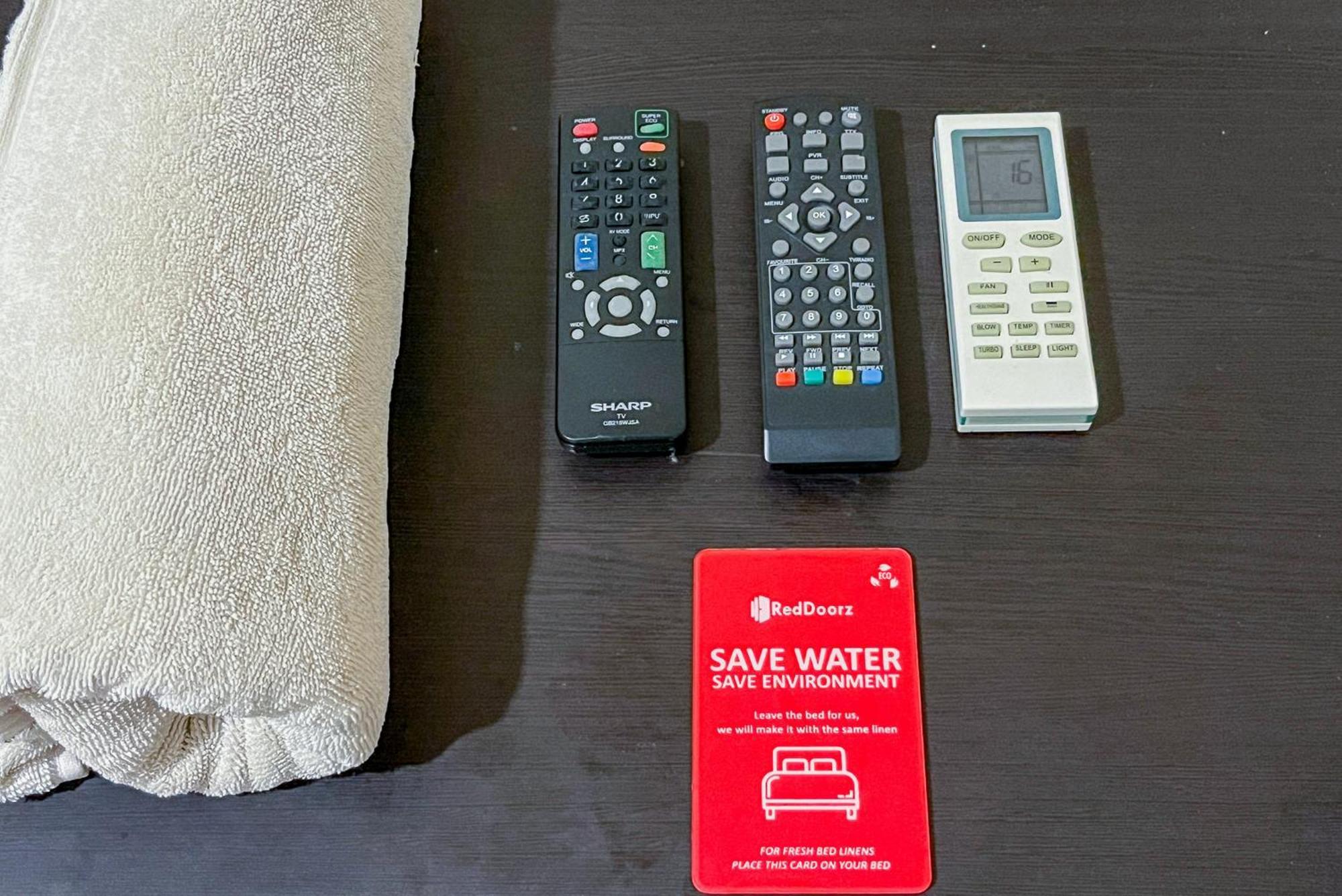 โอโย 138 กราฮา 99 Hotel สุราบายา ภายนอก รูปภาพ